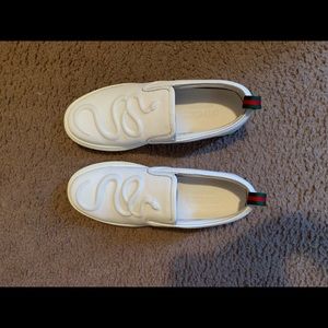 Gucci flats